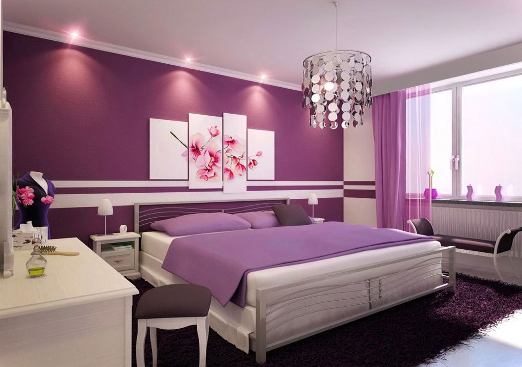 Purple curtains in the bedroom