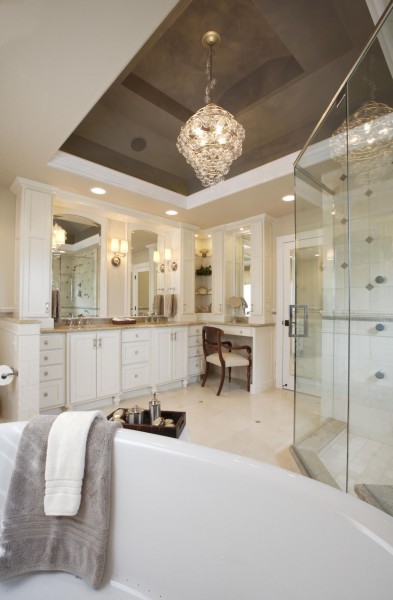 Pros and Cons of Stretch Ceiling in the Bathroom