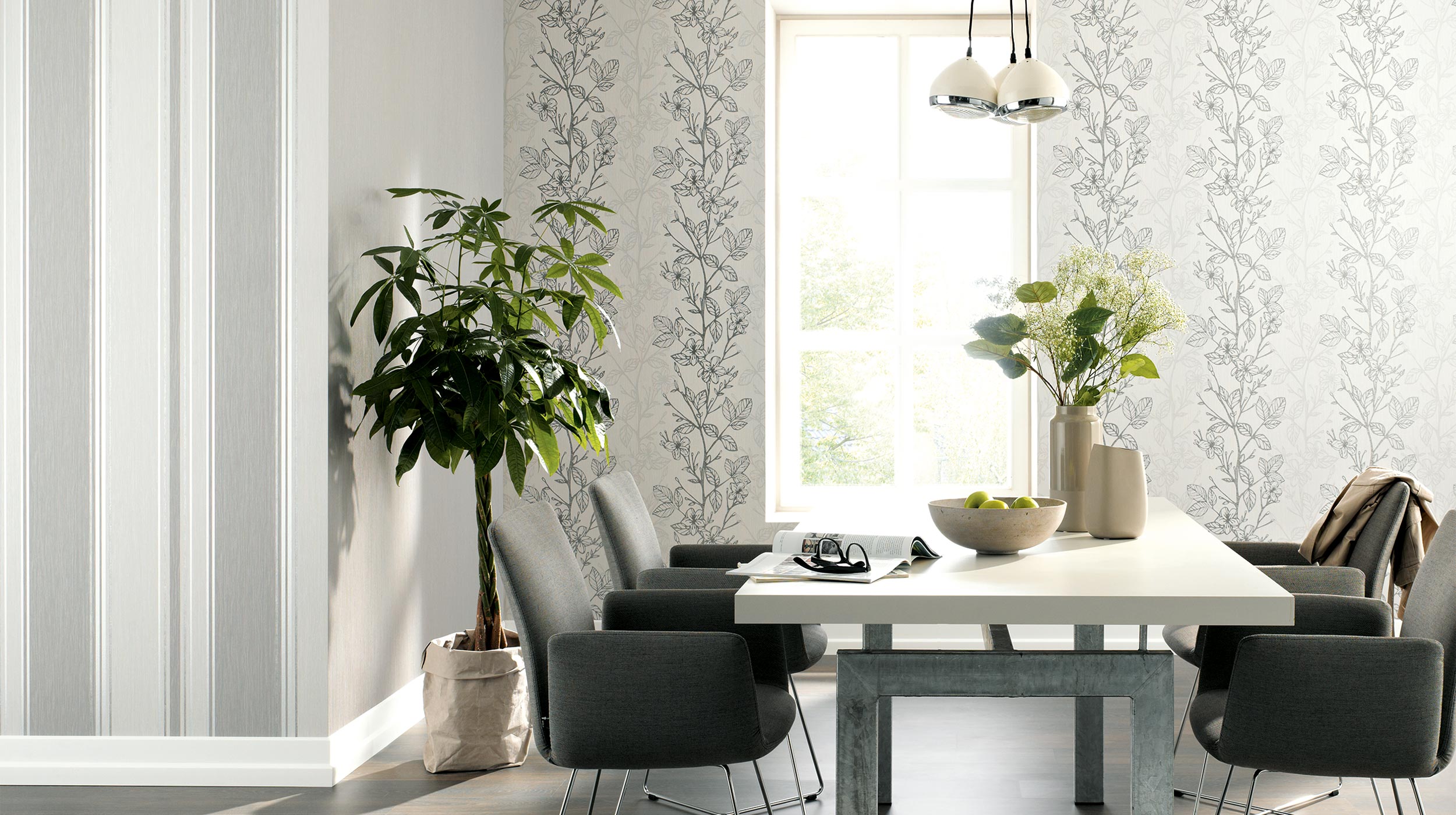 Light and practical wallpaper Erisman for home