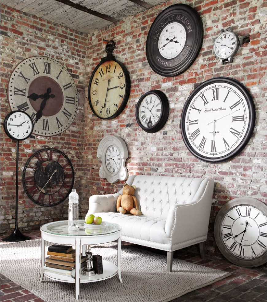 minimalism metal clock