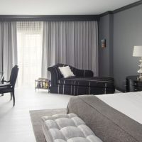 insolito interno camera da letto in bianco e nero a colori