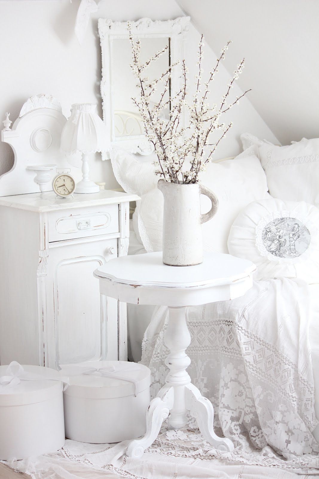 chic style apartment in the style of shabby chic