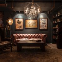Salon de style steampunk avec image de sellerie en cuir