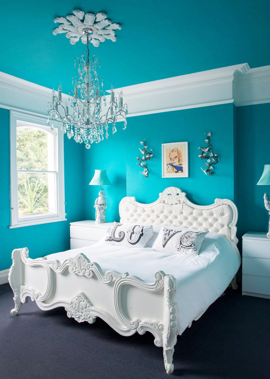 beautiful apartment style in turquoise color