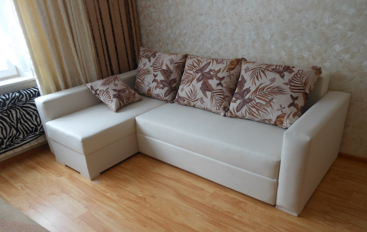 leather corner sofa in the style of the apartment