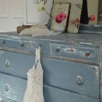 bright apartment design in the style of shabby chic photo
