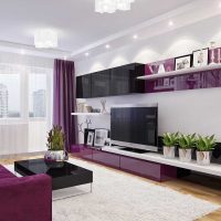 soggiorno in stile insolito in foto a colori viola