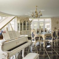 bright baroque bedroom design picture