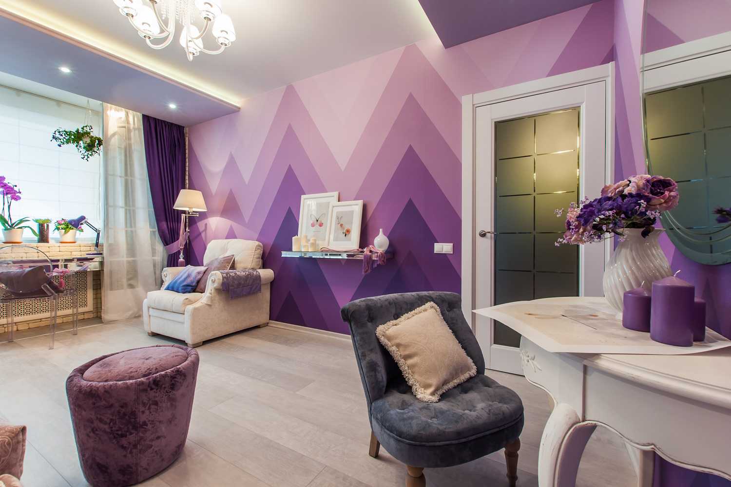 a combination of lilac in the style of the bedroom