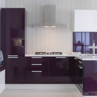 interno di cucina moderna in foto tinta viola