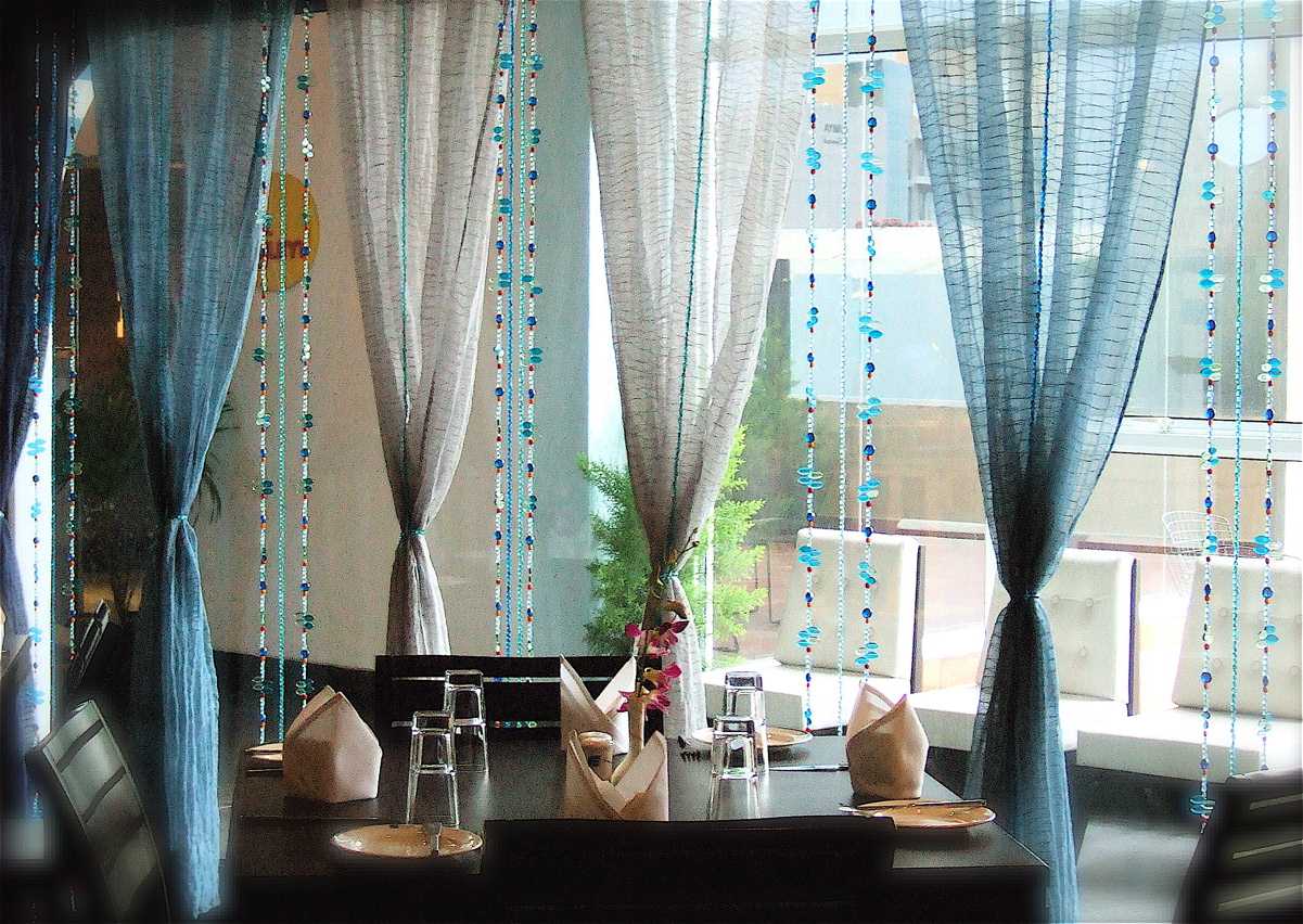do-it-yourself version of the original decoration of curtains