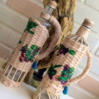 the idea of ​​chic decoration of glass bottles with twine picture