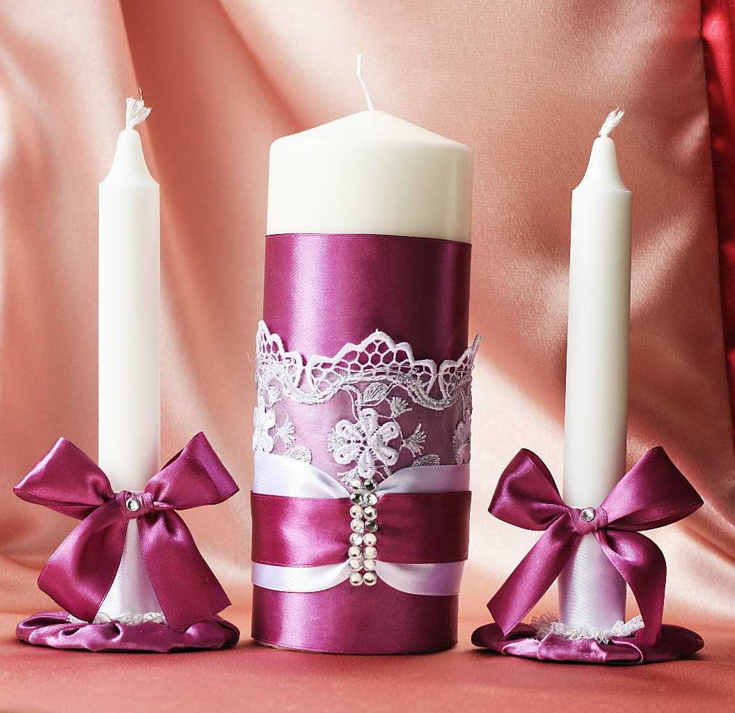 l'idea della decorazione originale delle candele con le proprie mani