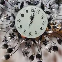The idea of ​​a beautiful decoration of a wall clock with your own hands photo