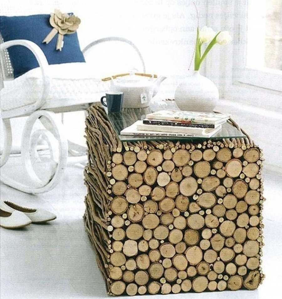 do-it-yourself version of the chic decoration of the room with wood
