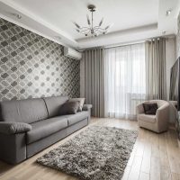 a combination of bright wallpaper in the decor of the living room photo