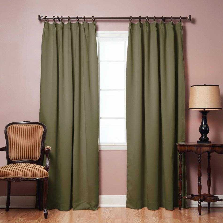 combining dark curtains in the facade of the room