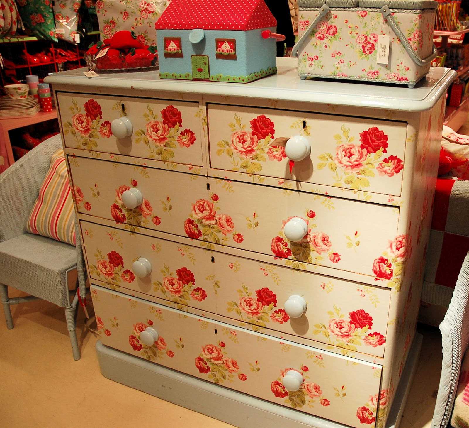 unusual dressing do-it-yourself chest