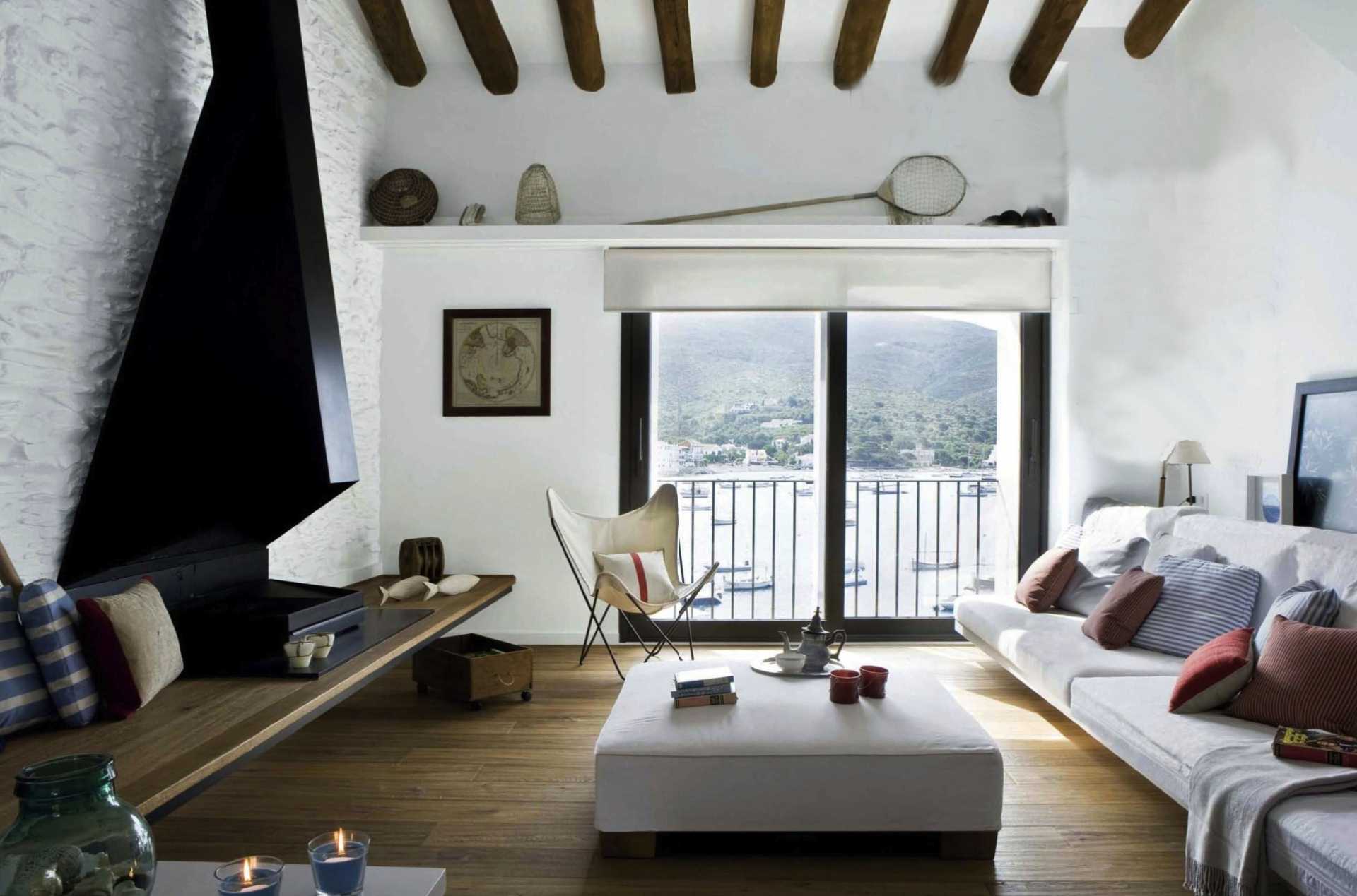 beautiful Mediterranean-style apartment design