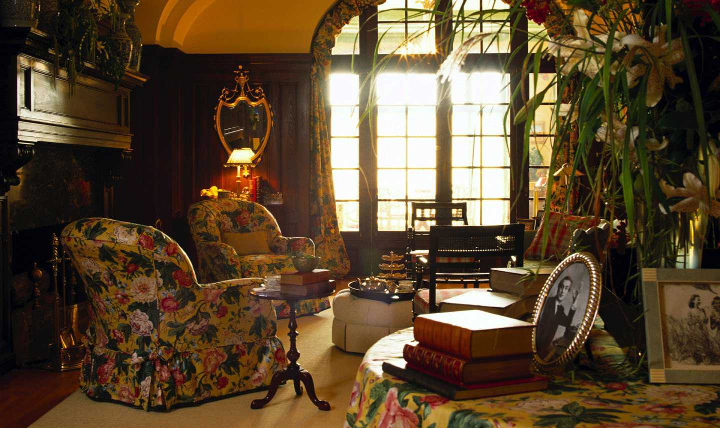 intérieur moderne du salon dans le style vintage
