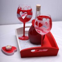 original decoration of the apartment with your own hands for Valentine's Day picture