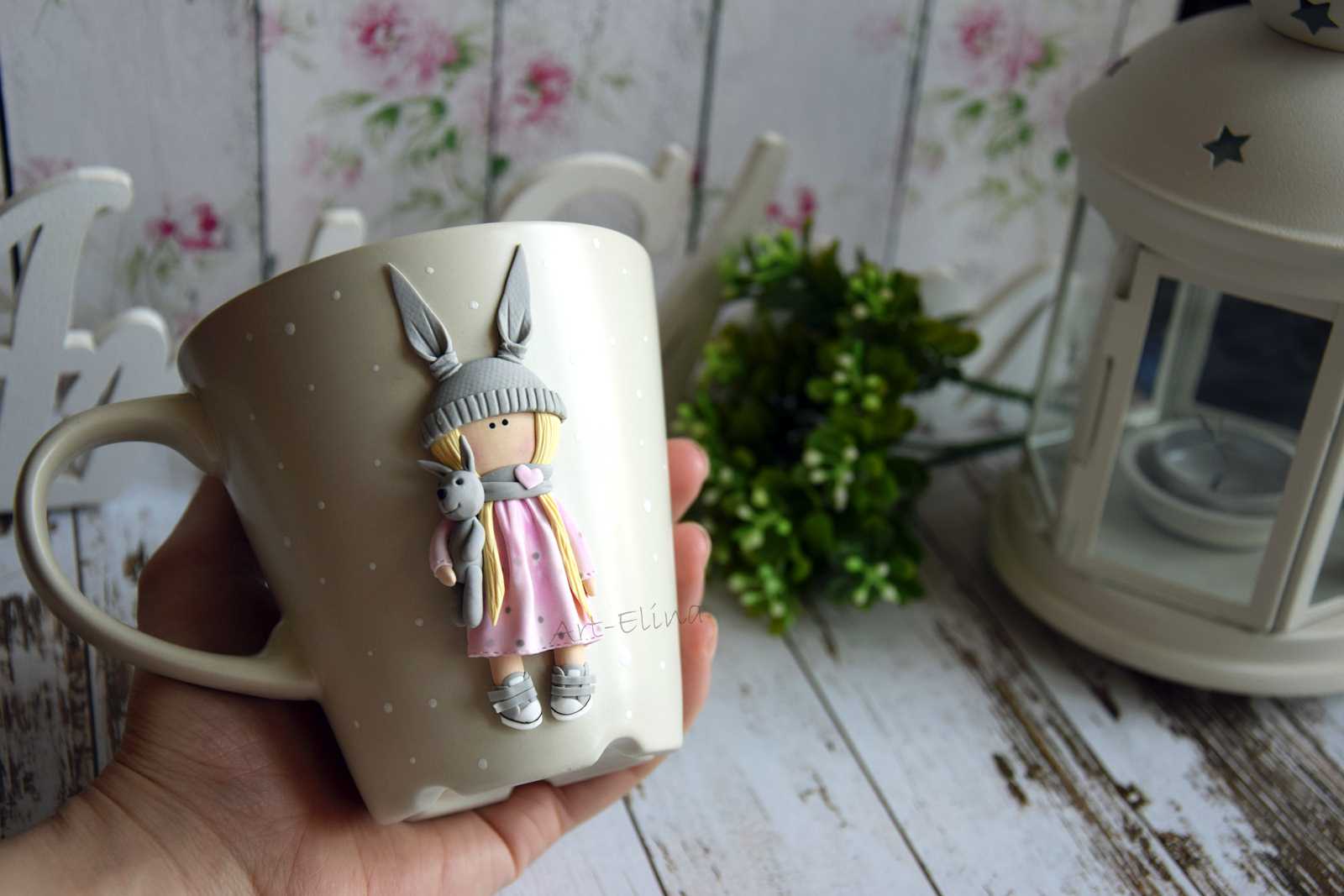 do-it-yourself vivid decoration of the mug with polymer clay animals