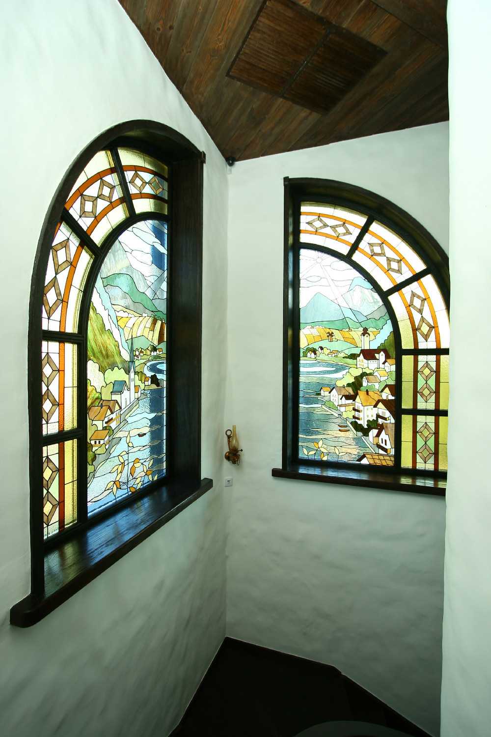 fusing stained glass window in the design of the bedroom