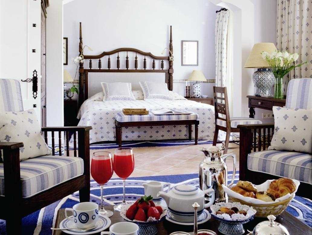 unusual decor of the bedroom in a Mediterranean style