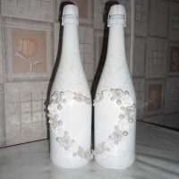 l'idée de décoration insolite de bouteilles avec photo ficelle