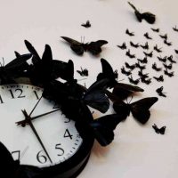 do-it-yourself version of unusual decoration of a wall clock picture