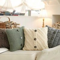 knitted pillowcases in the design of the apartment photo
