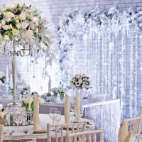beautiful decoration of the wedding hall with balls photo