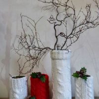 idée de design lumineux d'un vase de sol avec photo de branches décoratives