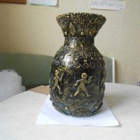 variant of unusual decoration of a vase picture
