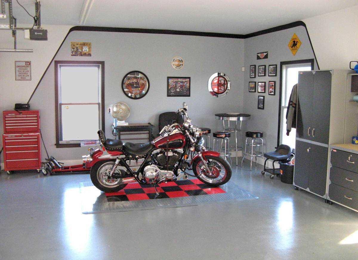 option of functional design of the garage