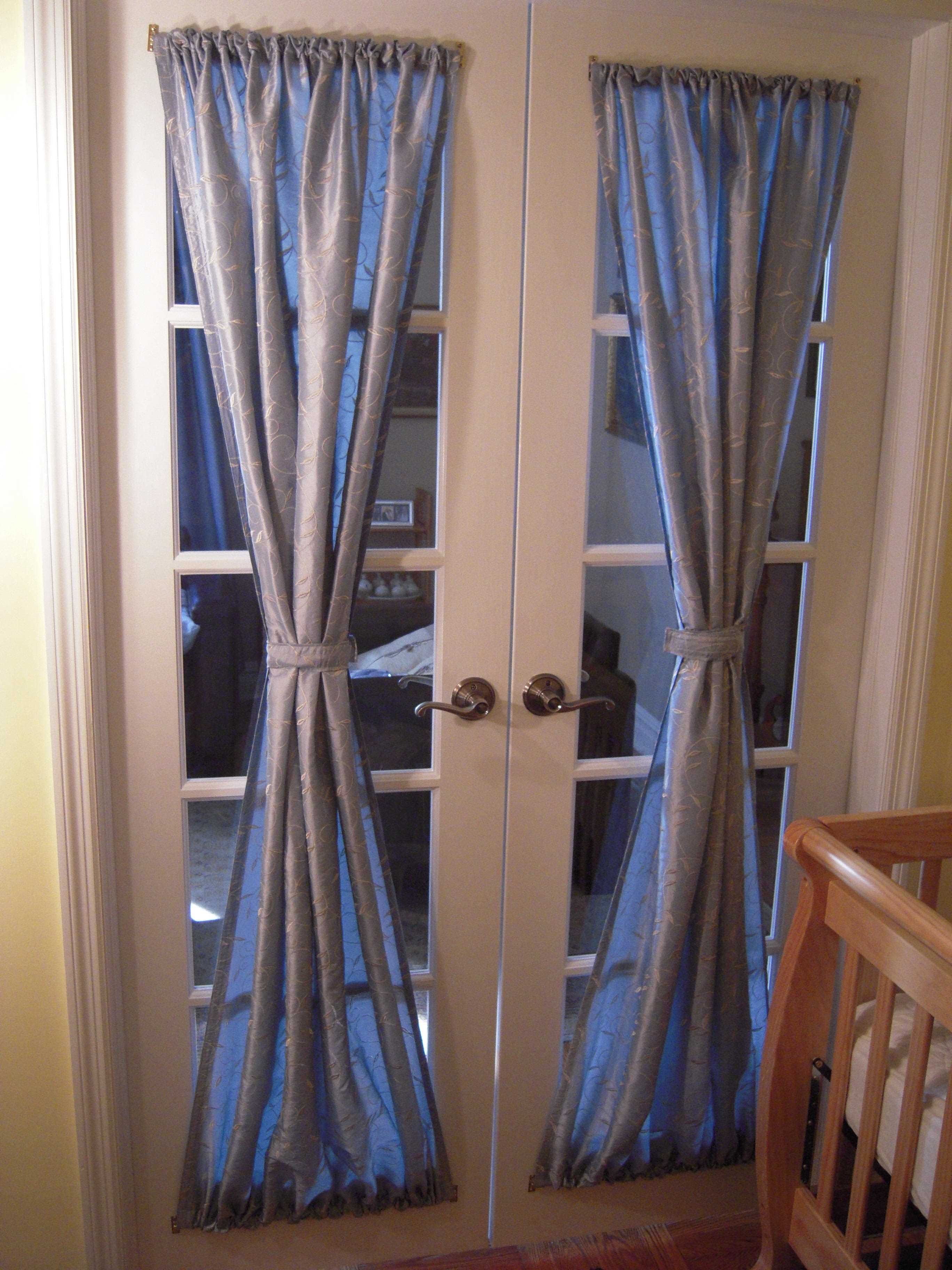 version of the original decorative curtains in the style of the apartment