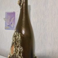 idea of ​​original decoration of glass bottles with paints photo