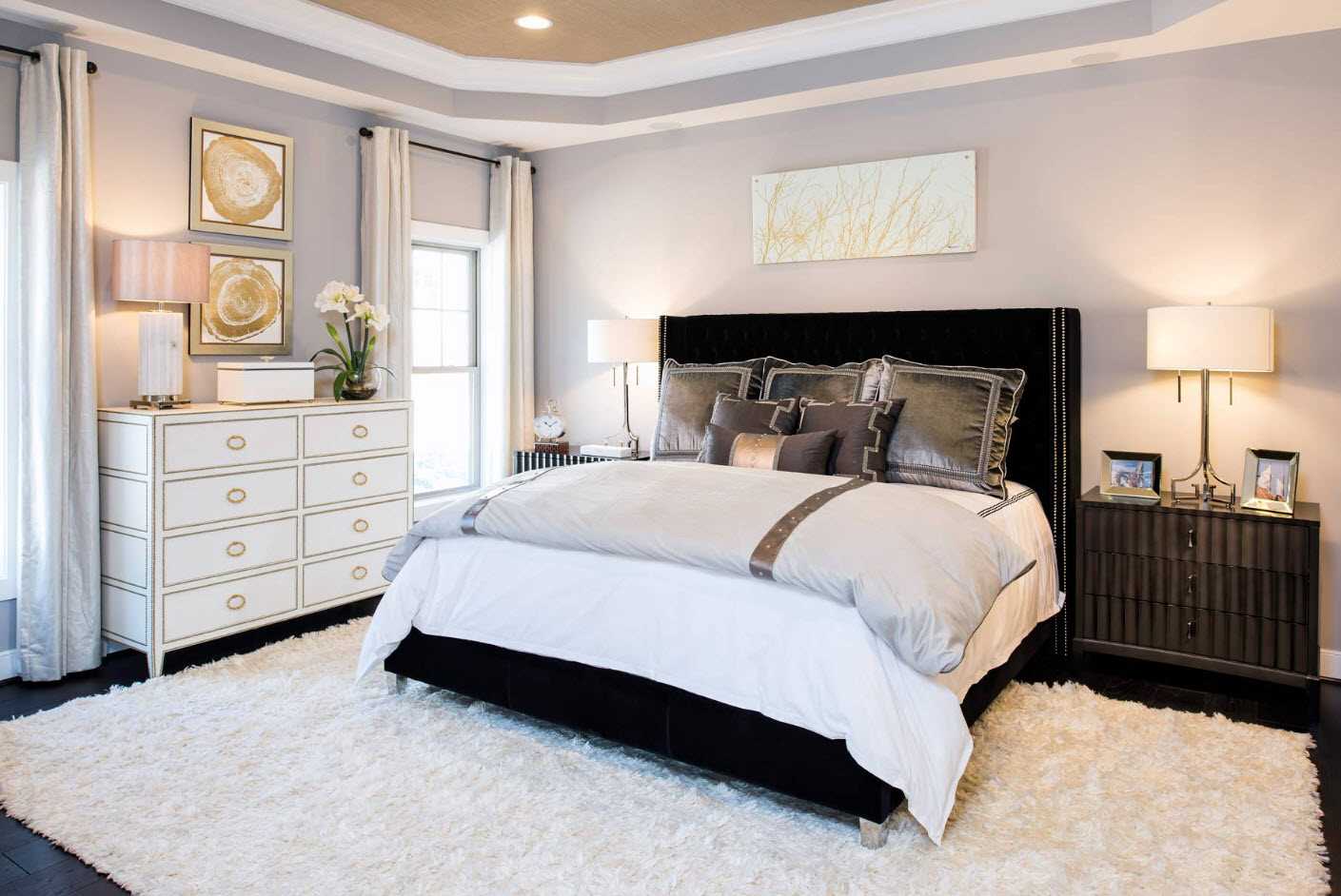 the idea of ​​brightly decorating the bedroom design