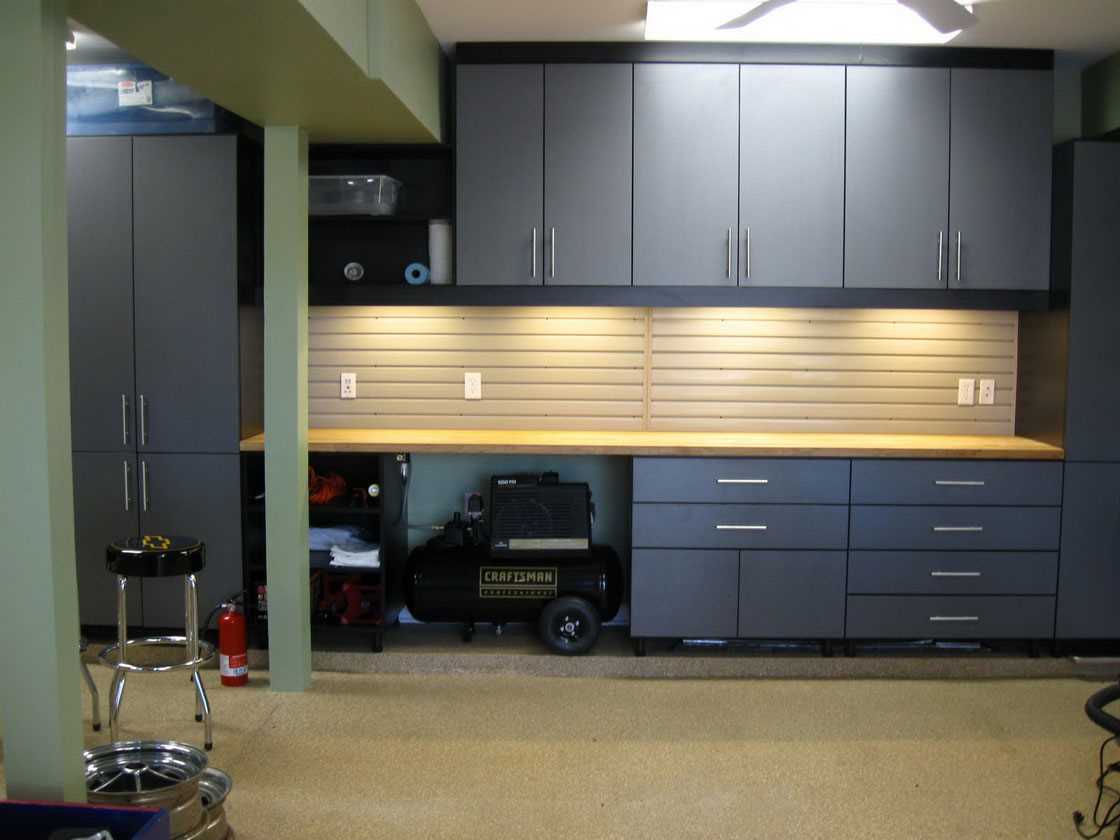 idea of ​​a modern garage interior