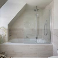 idée de design inhabituel d'une salle de bain de 3 m² photo