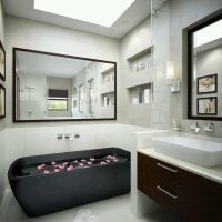variant of the bright design of the bathroom 3 sq.m photo