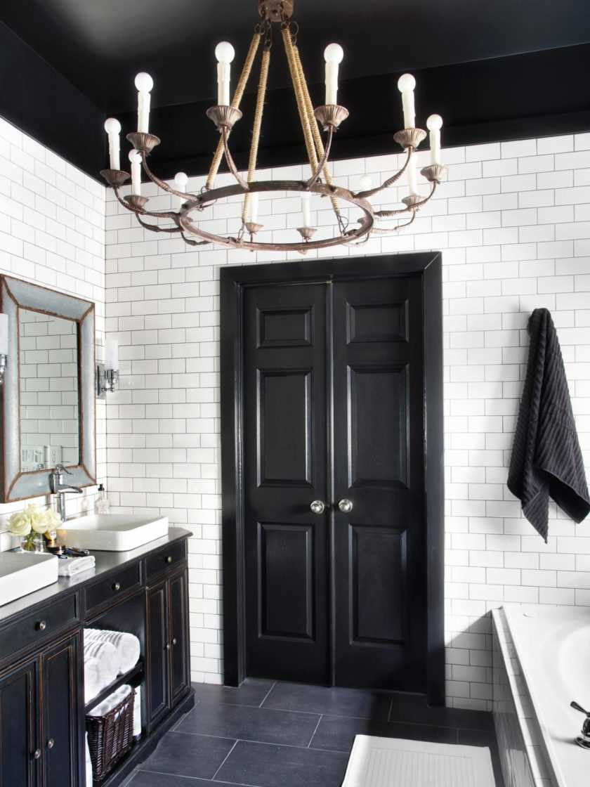 variant of the bright interior of the bathroom in black and white