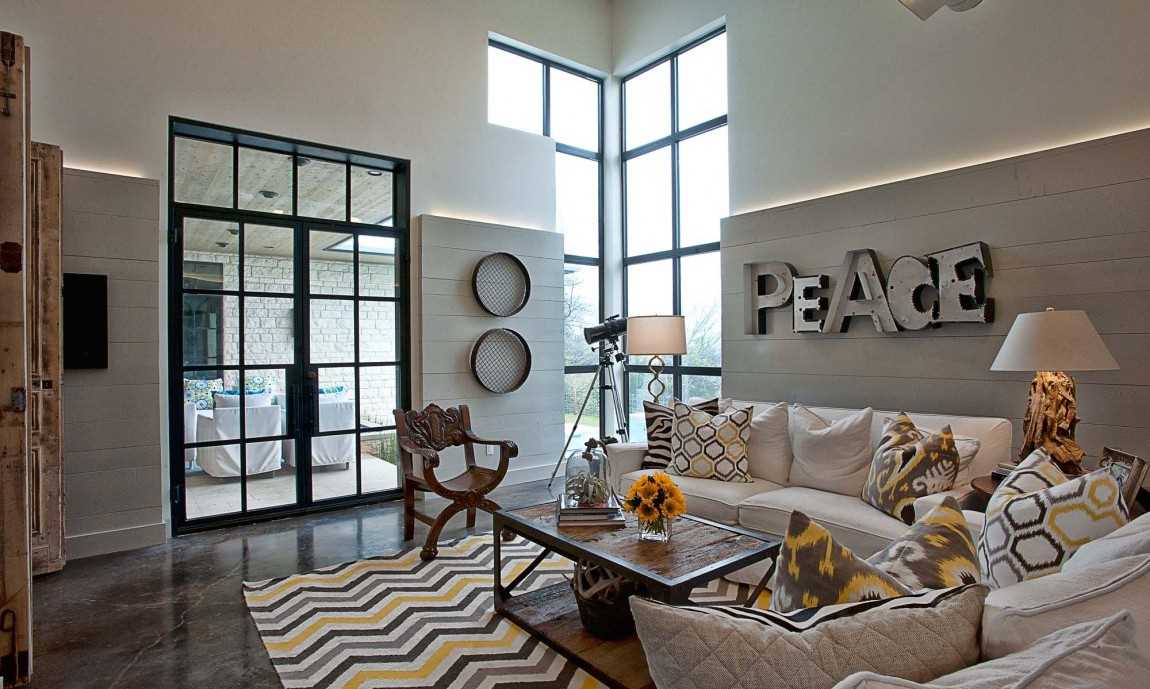 the option of using decorative letters in the style of the apartment