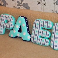 the idea of ​​using decorative letters in the style of a bedroom photo