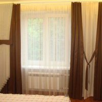 idea of ​​using modern curtains in an unusual design photo room