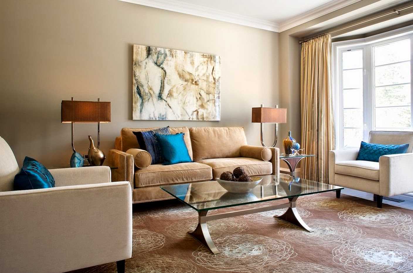 the idea of ​​an unusual combination of beige in the design of the room