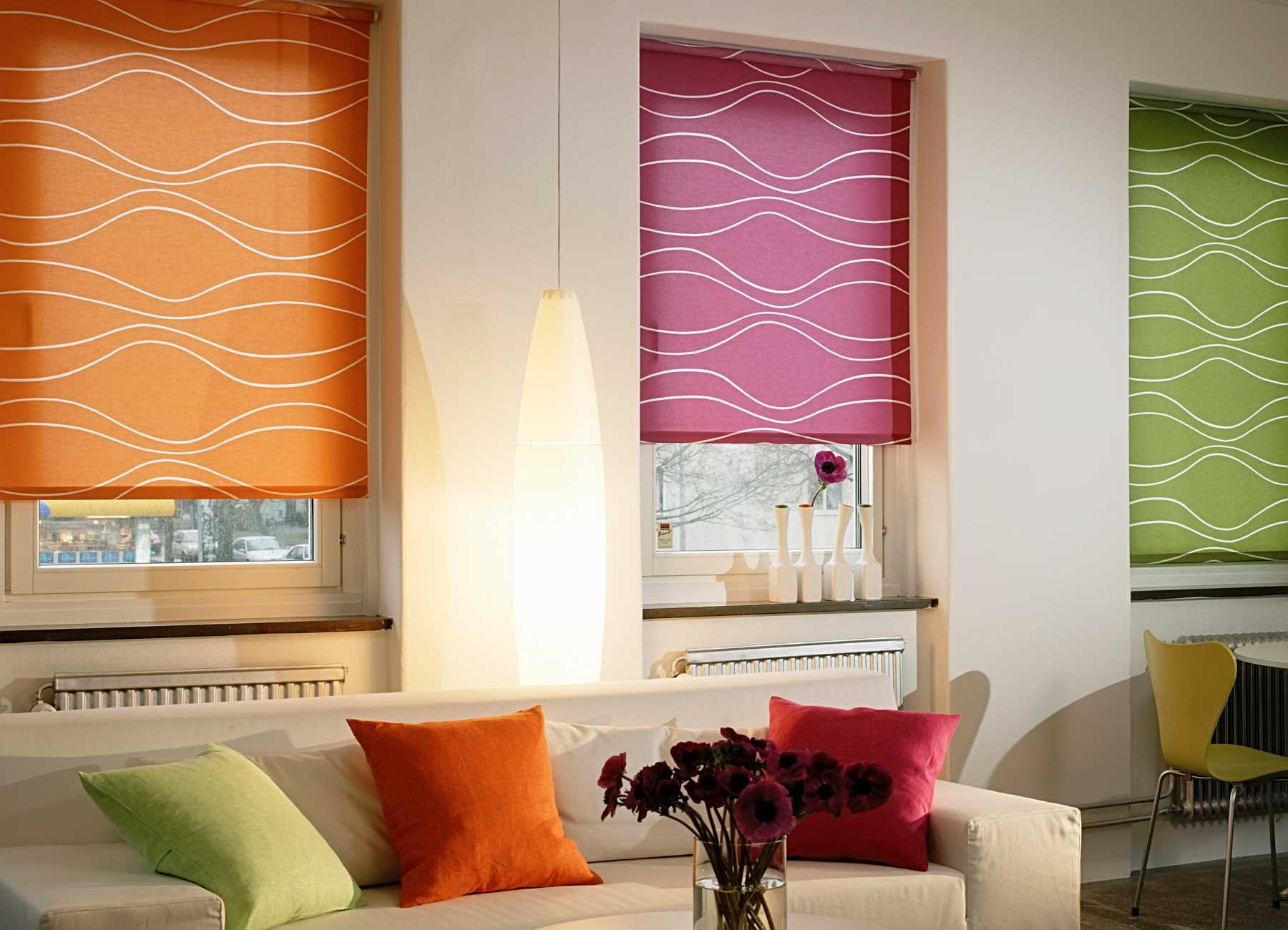 the idea of ​​using modern curtains in a beautifully designed room