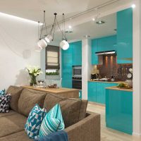 the idea of ​​a bright combination of color in the decor of a modern room picture