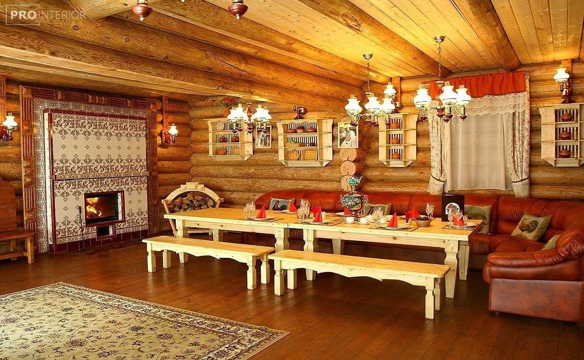 variant of applying the Russian style in a beautiful room decor