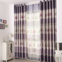 the idea of ​​using modern curtains in an unusual design room picture